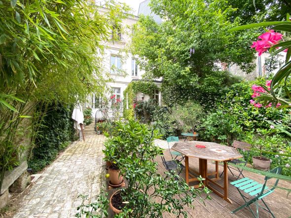 Vente Maison Tours 9&nbsp;Pièces 200&nbsp;m²