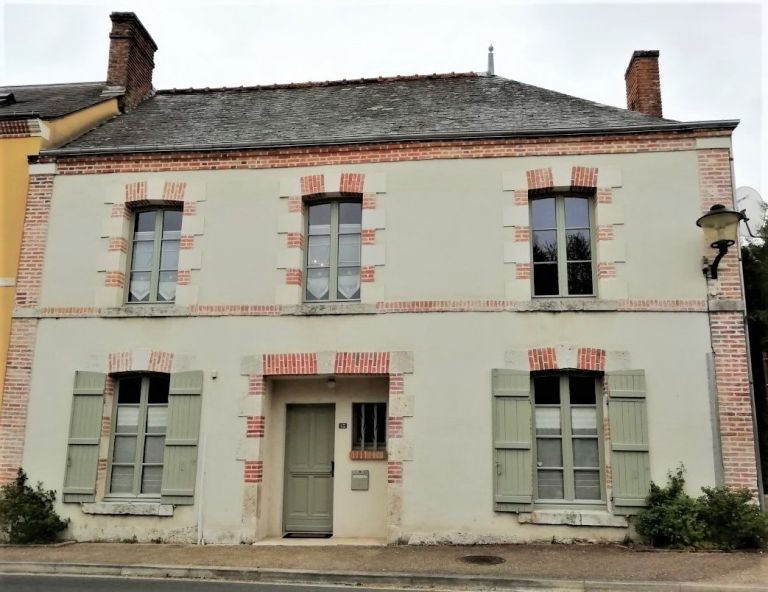 maison de ville 7 Pièces en vente sur LA FERTE ST CYR (41220)