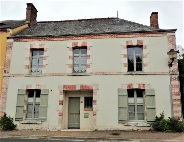 Vente Maison de ville La Ferté-Saint-Cyr 7&nbsp;Pièces 200&nbsp;m²