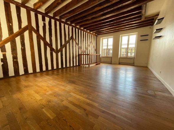 Vente Immeuble Orléans 139 m²