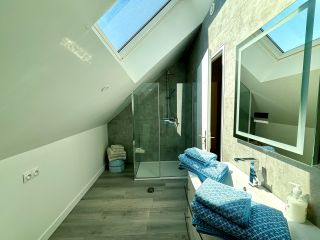 house 16 Rooms for sale on ST CYRAN DU JAMBOT (36700)