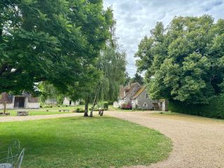 manoir 28 Pièces en vente sur TRUYES (37320)