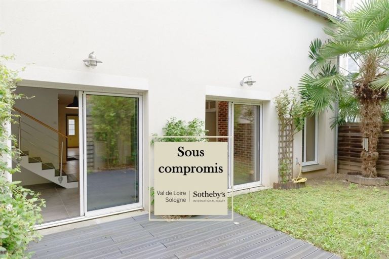 house 6 Rooms for sale on ORLEANS (45000)