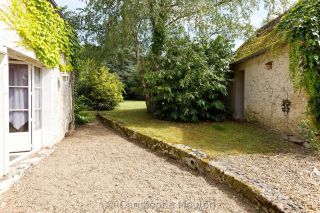 house 9 Rooms for sale on LAILLY EN VAL (45740)