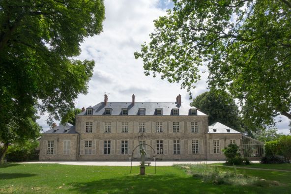 Vente Maison Angerville 20&nbsp;Pièces 650&nbsp;m²