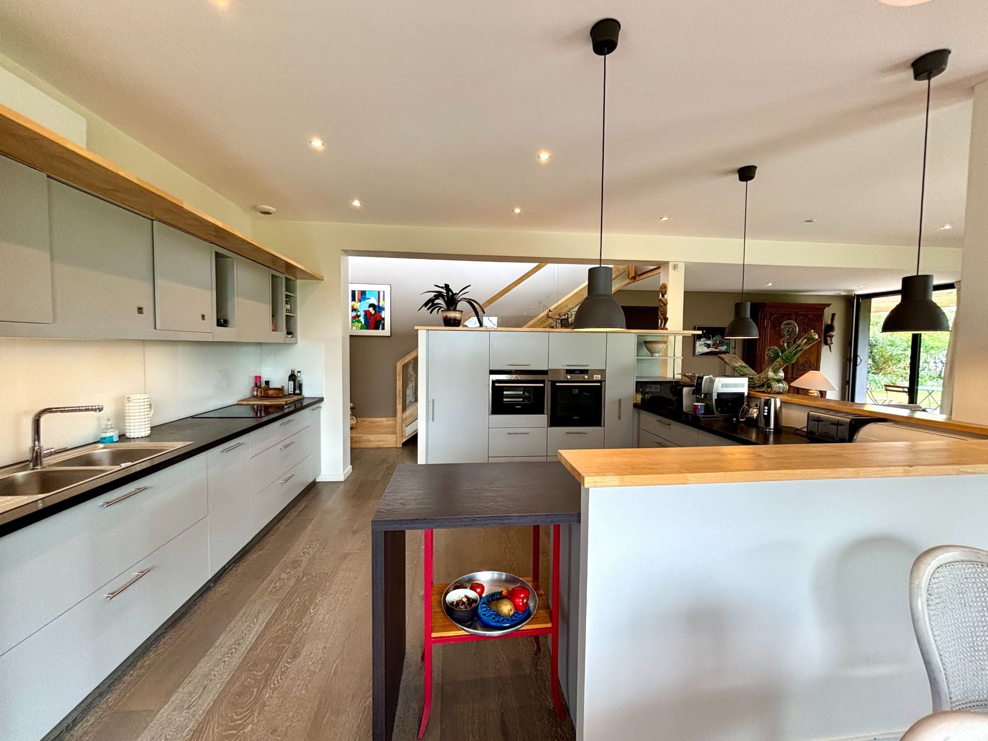 architect's house 10 Rooms for sale on ST CYR SUR LOIRE (37540)