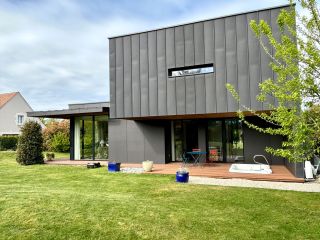 architect's house 10 Rooms for sale on ST CYR SUR LOIRE (37540)