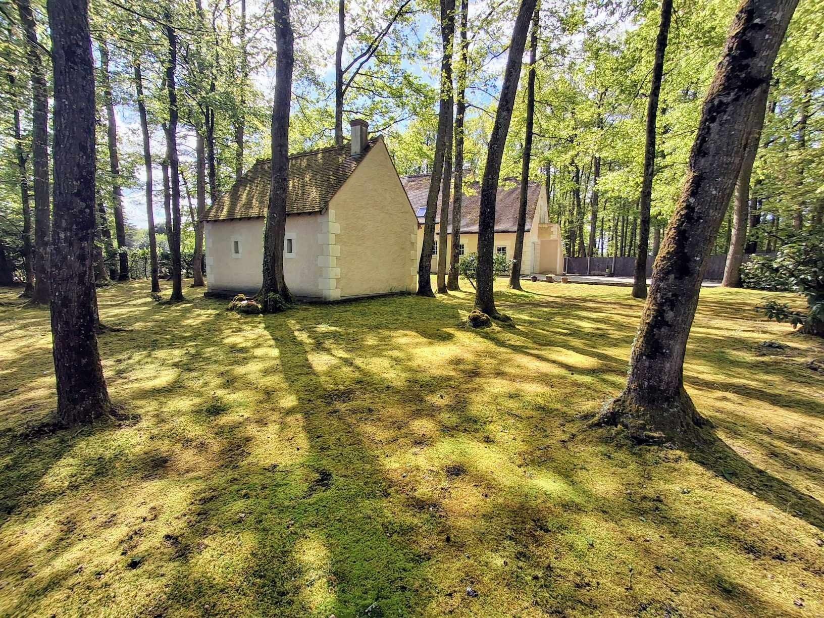 maison 7 Pièces en vente sur SAVONNIERES (37510)