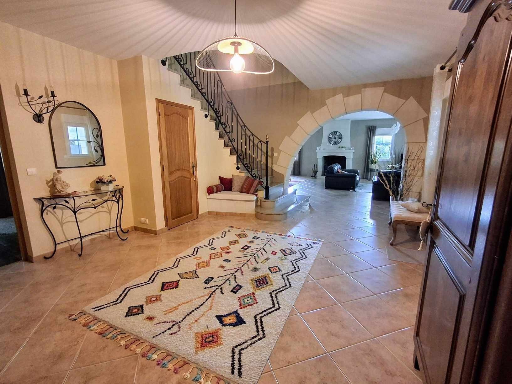 maison 7 Pièces en vente sur SAVONNIERES (37510)