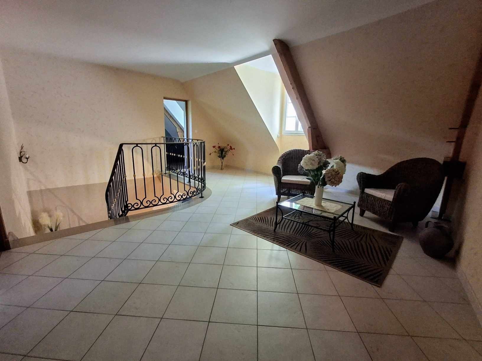maison 7 Pièces en vente sur SAVONNIERES (37510)