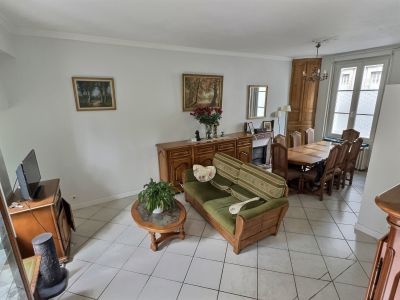 Sale House Orléans 7 Rooms 145 m²