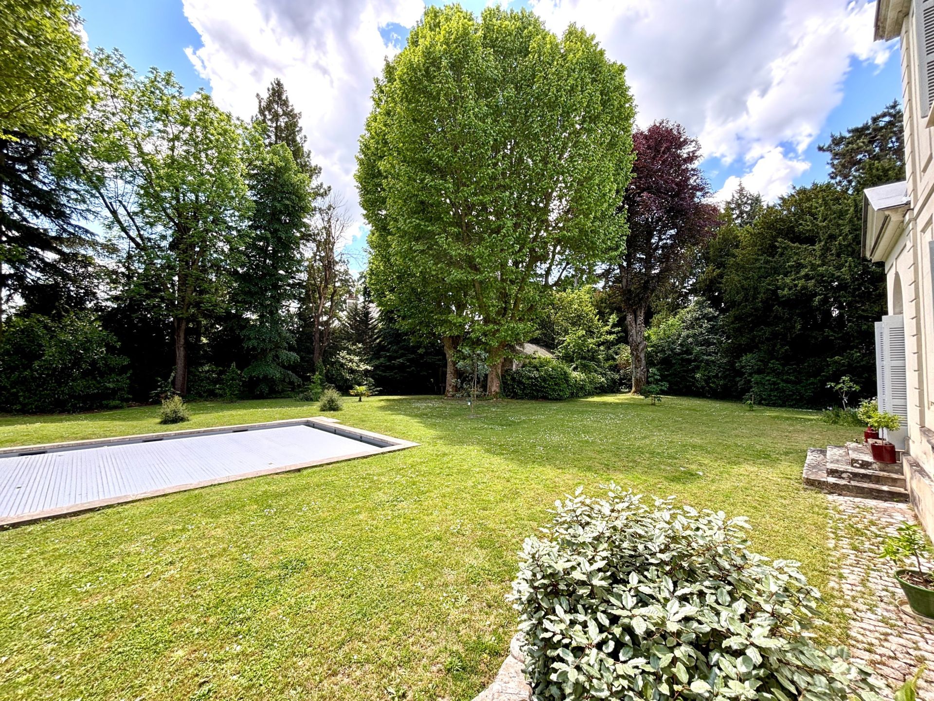 hôtel particulier 16 Pièces en vente sur TOURS (37000)