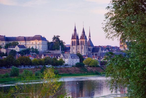 Vente Maison Blois 12 Pièces 292 m²