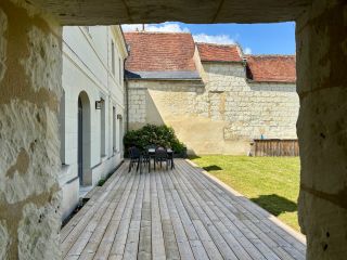house 10 Rooms for sale on LOCHES (37600)