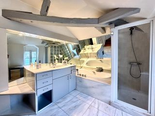 house 7 Rooms for sale on TOURS (37000)