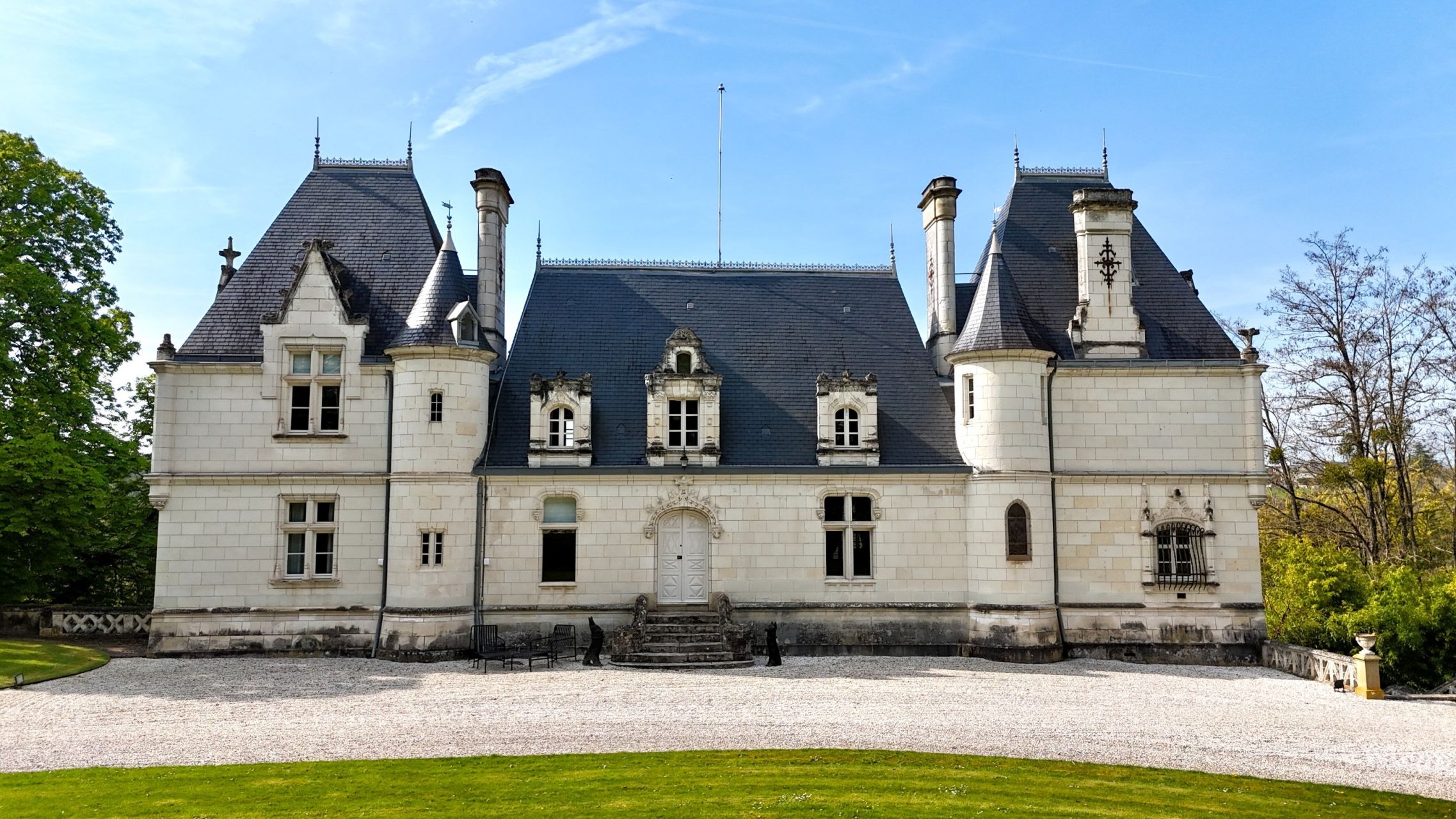 château 15 Pièces en vente sur LOCHES (37600)