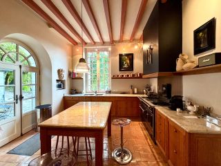 castle 15 Rooms for sale on LOCHES (37600)