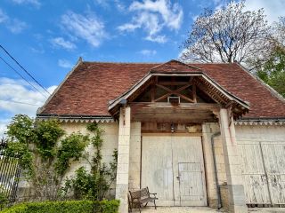 castle 15 Rooms for sale on LOCHES (37600)