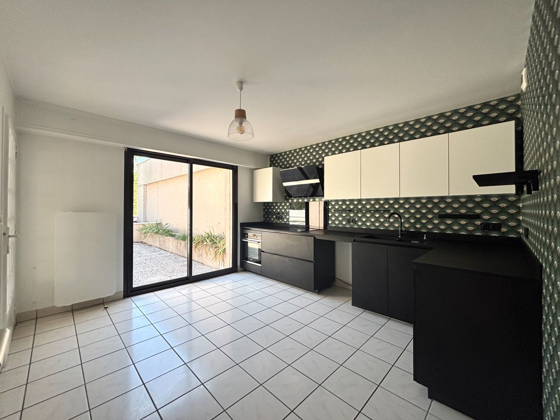 house 5 Rooms for sale on ORLEANS (45000)