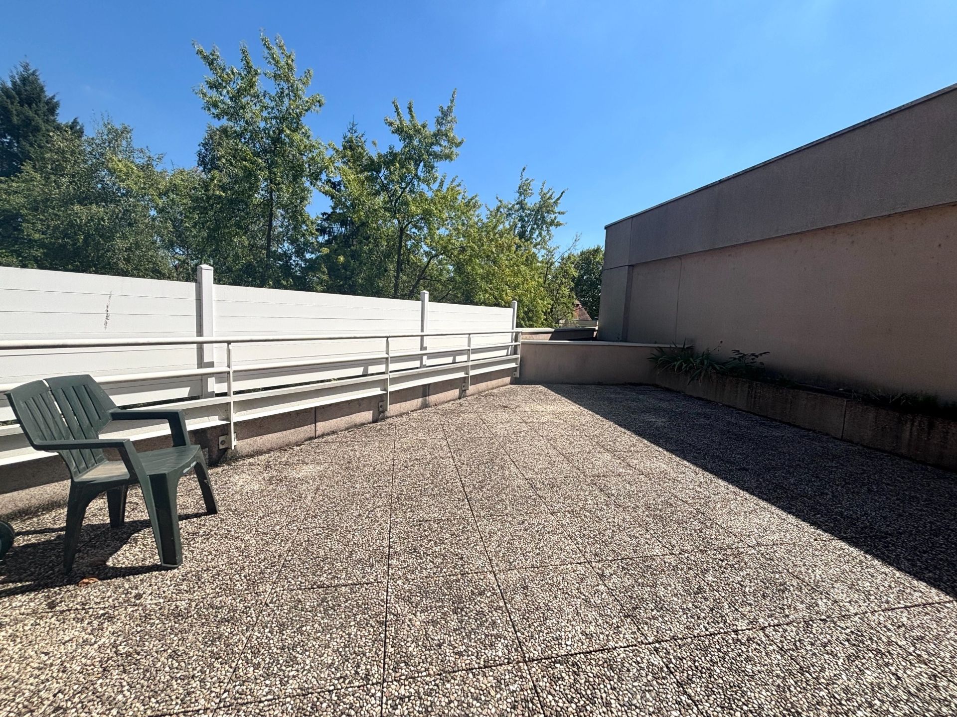 house 5 Rooms for sale on ORLEANS (45000)