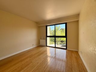 house 5 Rooms for sale on ORLEANS (45000)