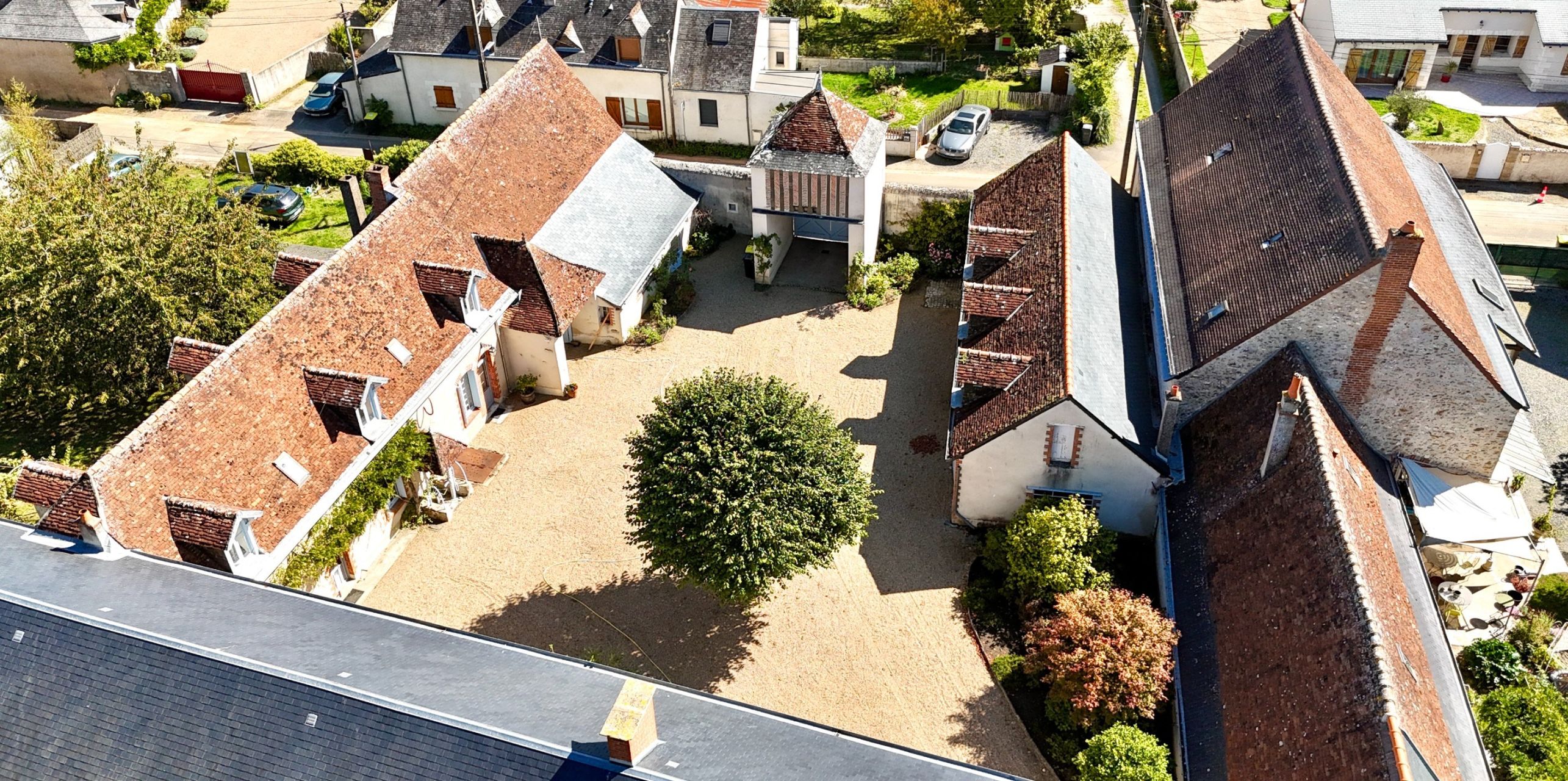maison 12 Pièces en vente sur ESVRES (37320)