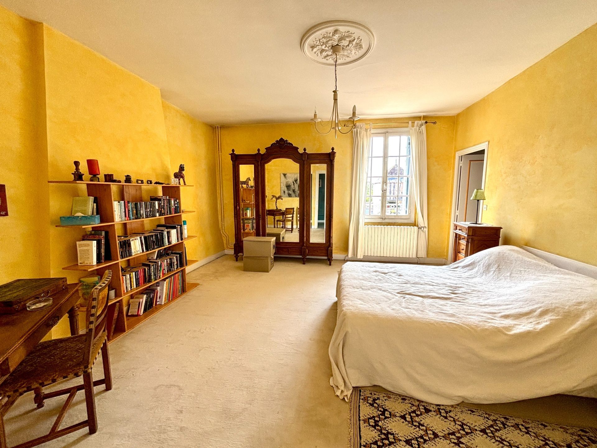 house 12 Rooms for sale on ESVRES (37320)