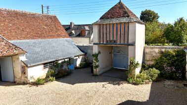 maison 12 Pièces en vente sur ESVRES (37320)
