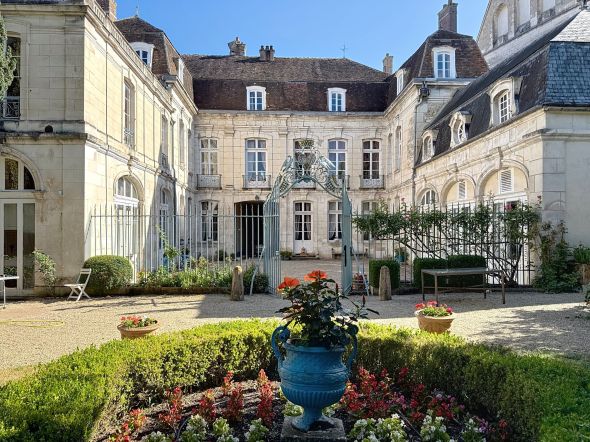 Vente Hôtel particulier Auxerre 25&nbsp;Pièces 1200&nbsp;m²