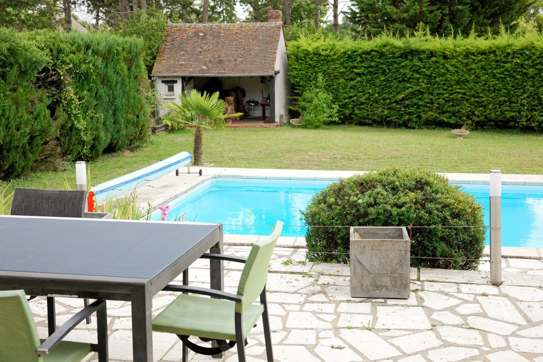 house 8 Rooms for sale on ROZIERES EN BEAUCE (45130)