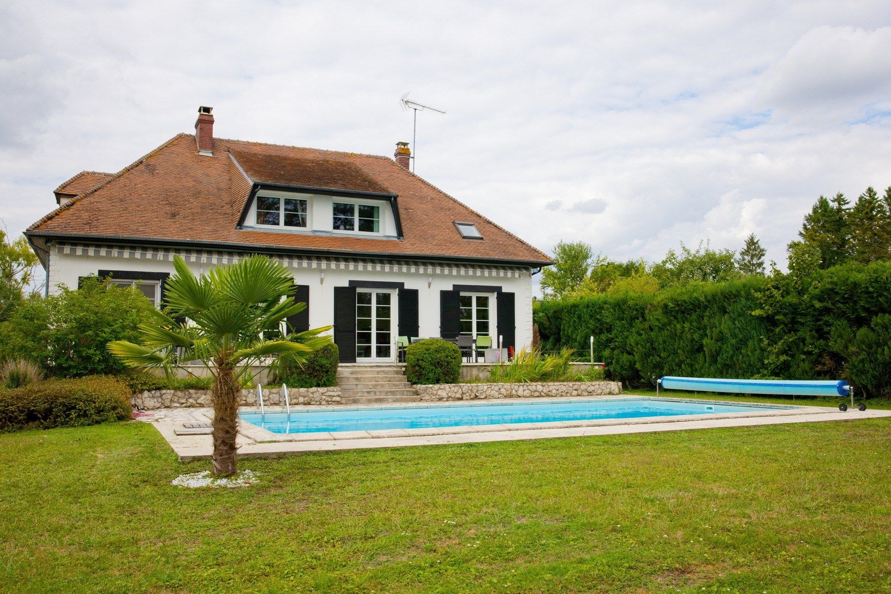 maison 8 Pièces en vente sur ROZIERES EN BEAUCE (45130)