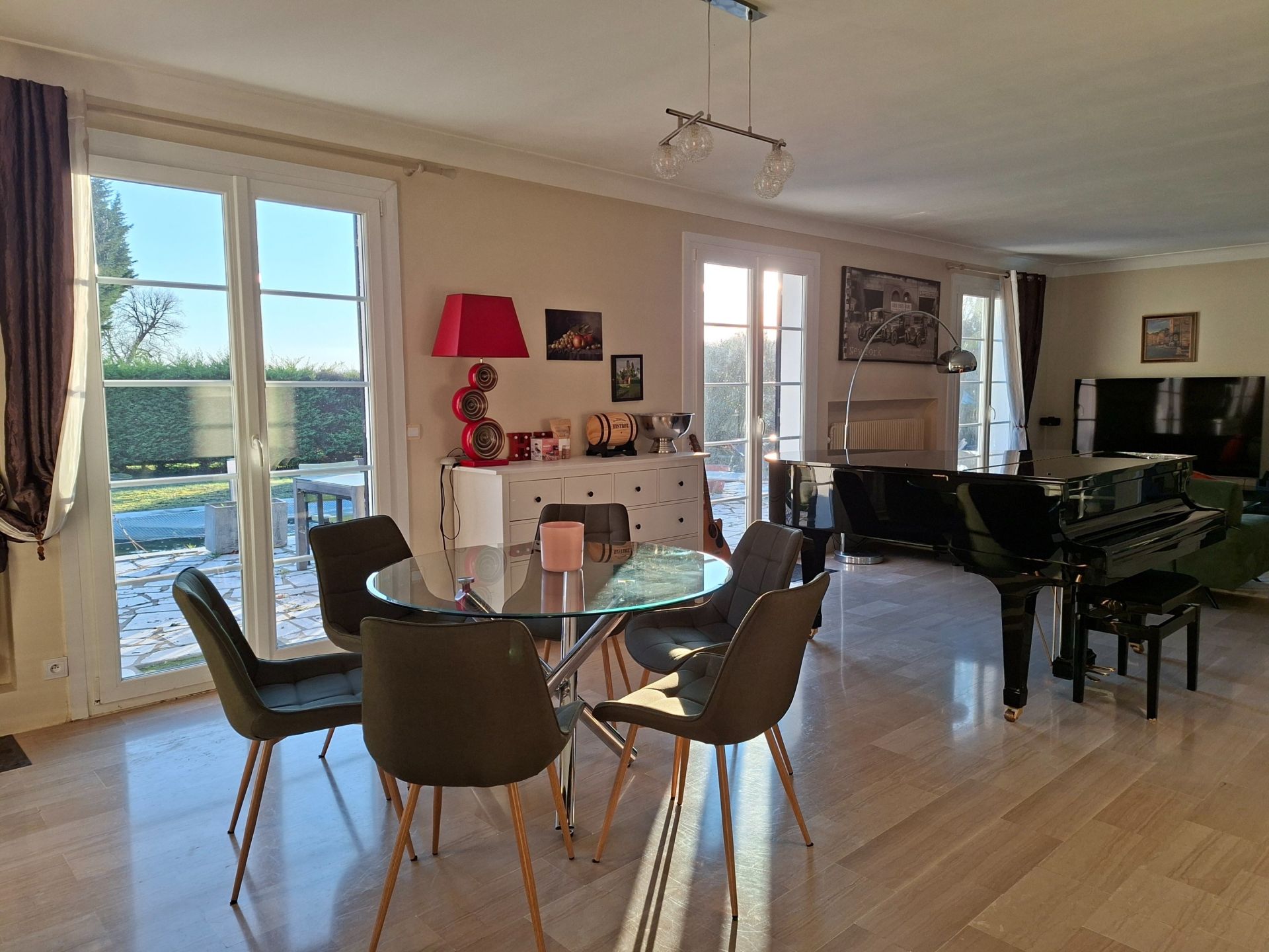 house 8 Rooms for sale on ROZIERES EN BEAUCE (45130)