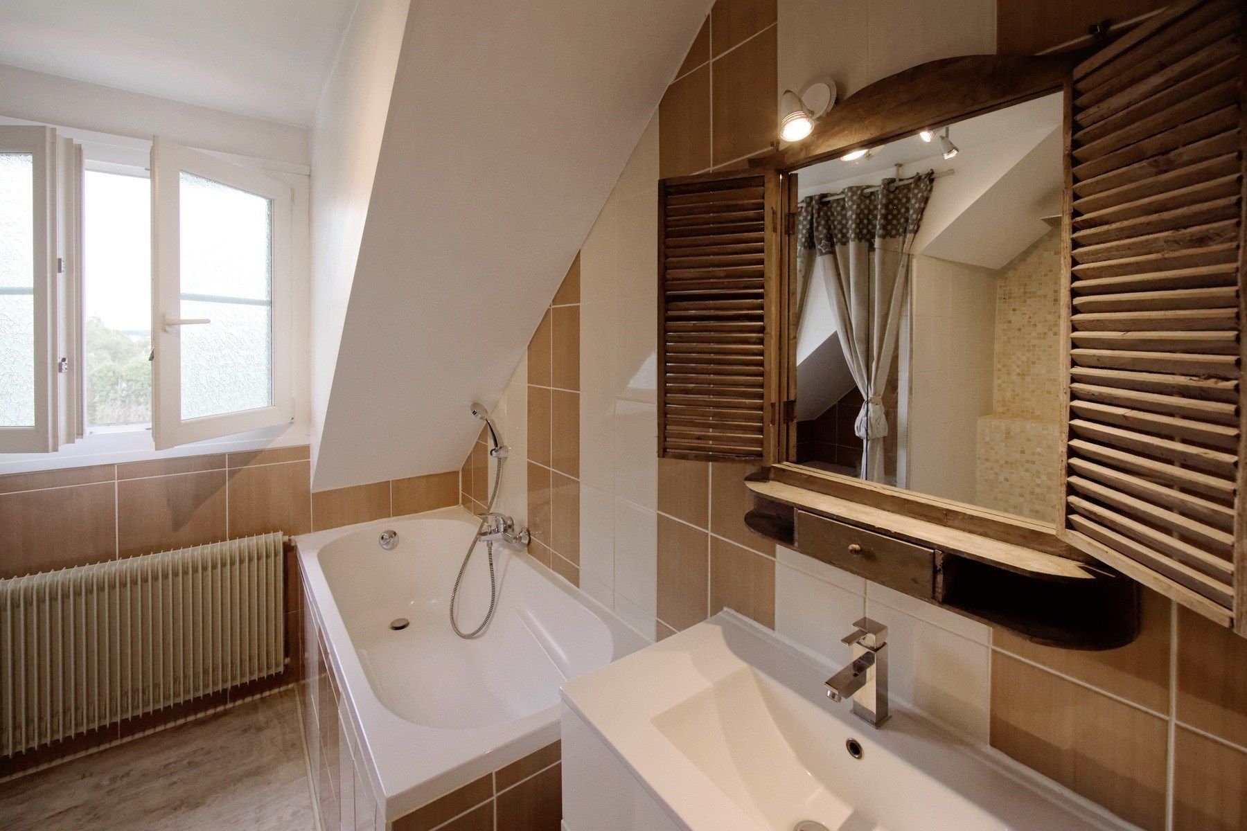 maison 8 Pièces en vente sur ROZIERES EN BEAUCE (45130)