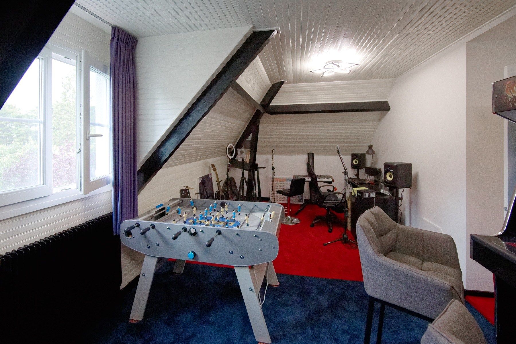 house 8 Rooms for sale on ROZIERES EN BEAUCE (45130)
