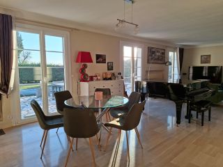 maison 8 Pièces en vente sur ROZIERES EN BEAUCE (45130)