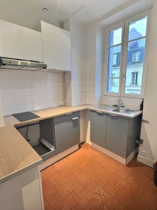 duplex 3 Rooms for sale on ORLEANS (45000)