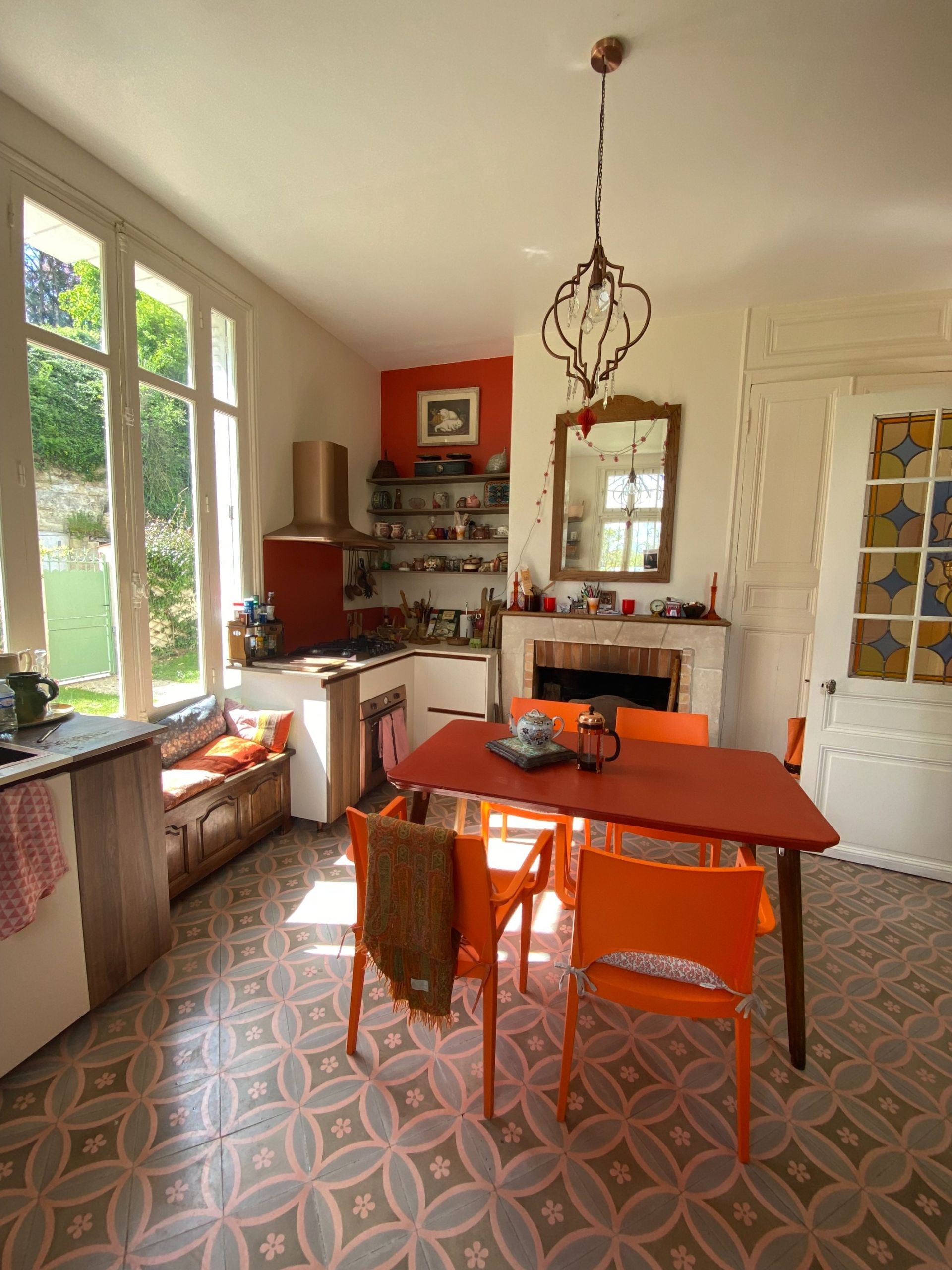 house 18 Rooms for sale on MONTLOUIS SUR LOIRE (37270)