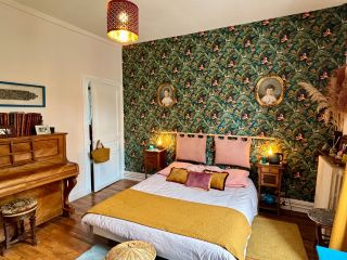 house 18 Rooms for sale on MONTLOUIS SUR LOIRE (37270)