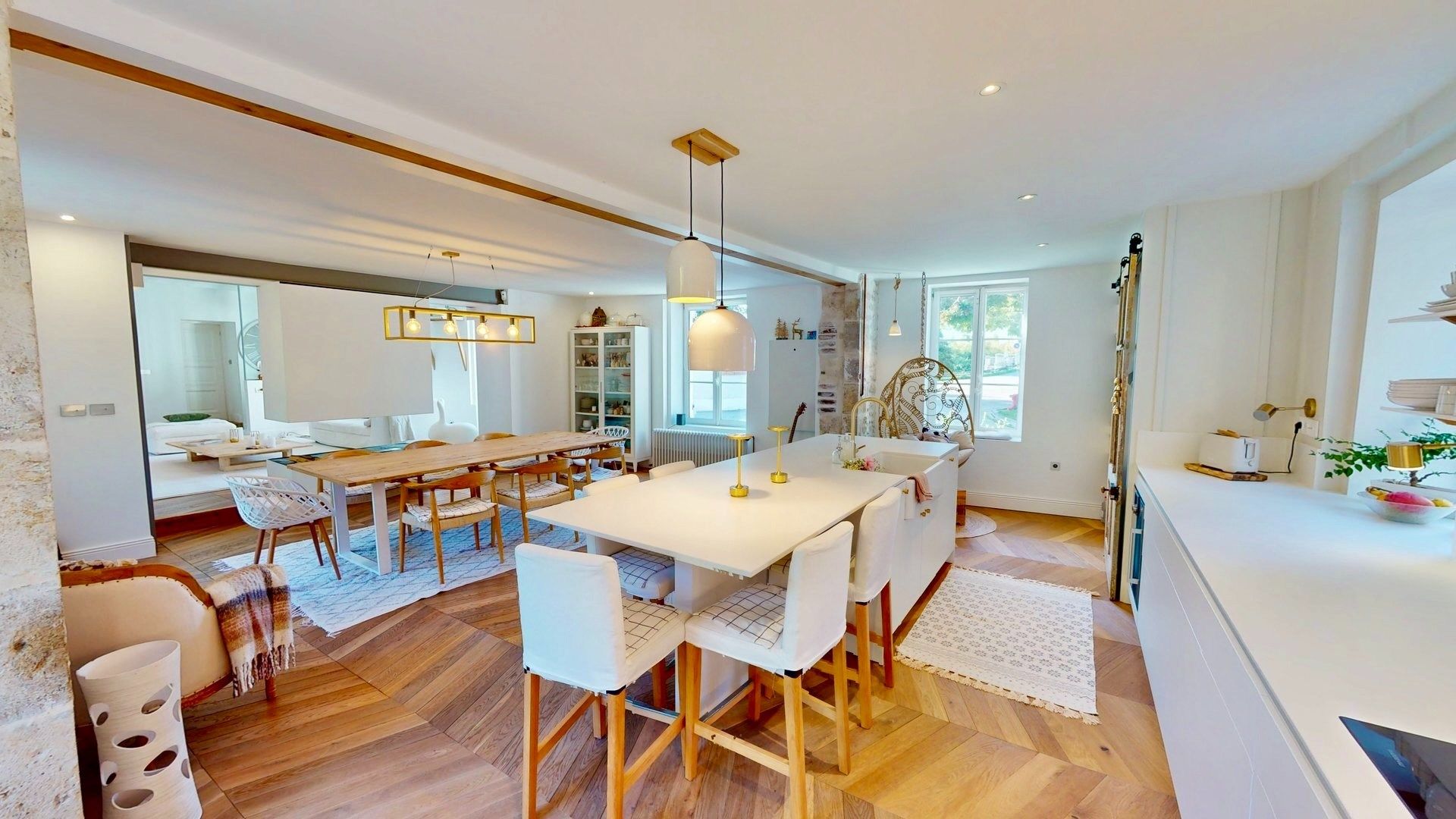 house 10 Rooms for sale on ST JEAN DE BRAYE (45800)