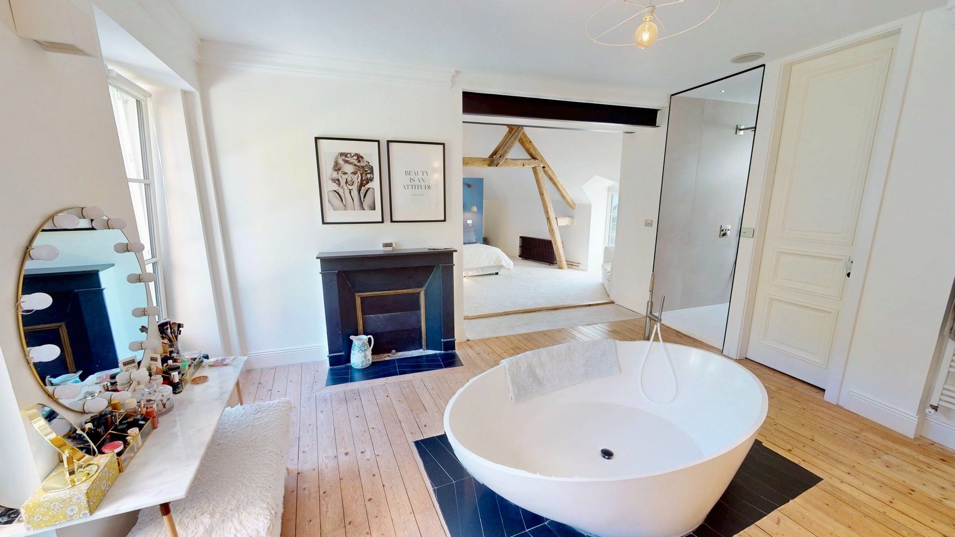 house 10 Rooms for sale on ST JEAN DE BRAYE (45800)