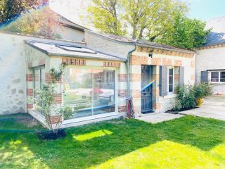 house 10 Rooms for sale on ST JEAN DE BRAYE (45800)