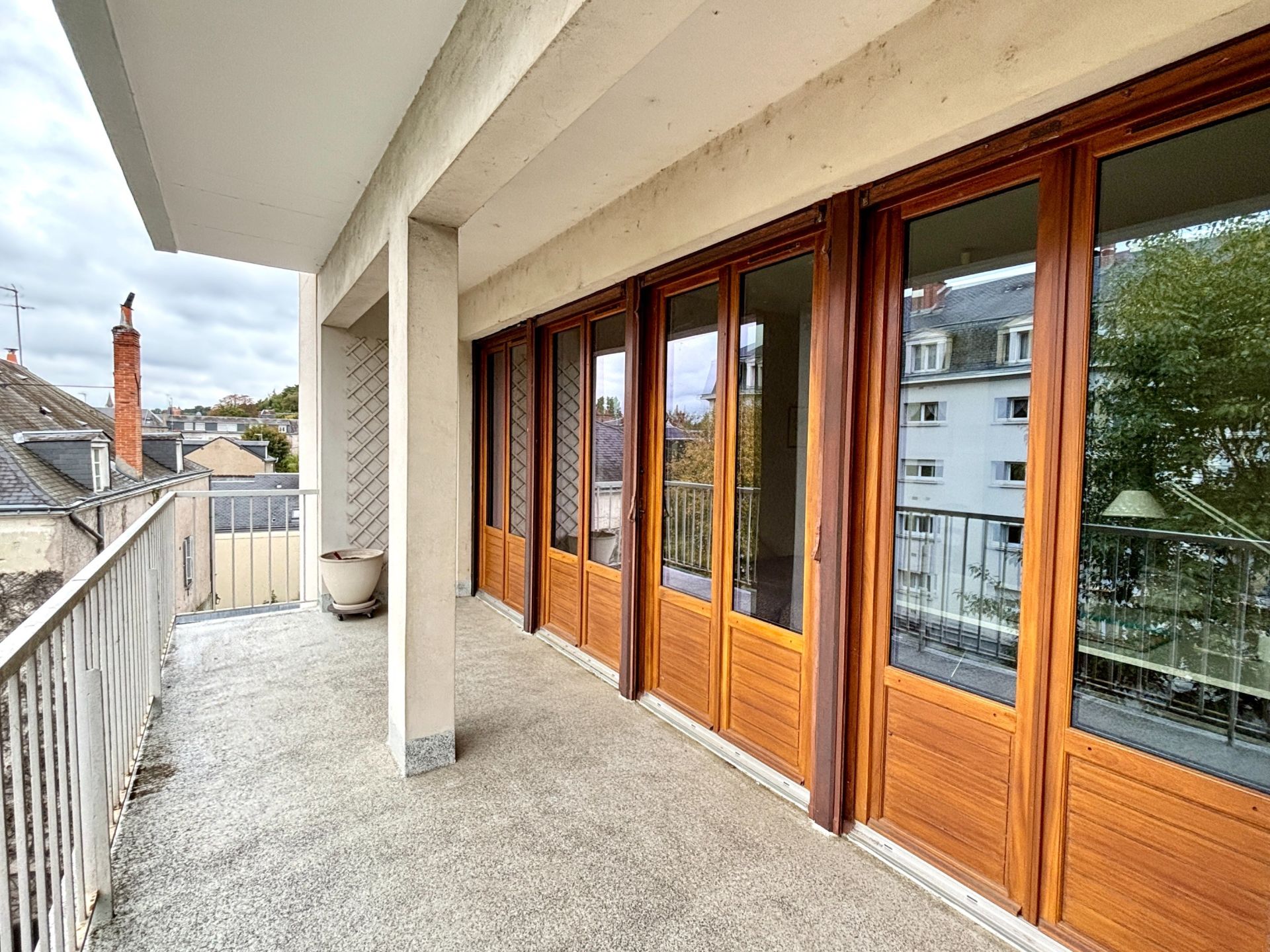 apartment 7 Rooms for sale on TOURS (37100)