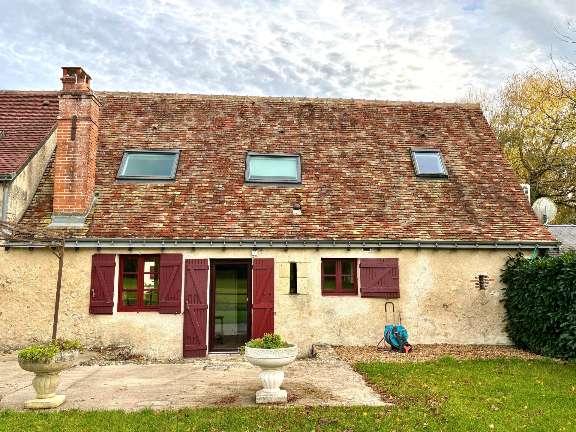 long house 11 Rooms for sale on MAZIERES DE TOURAINE (37130)