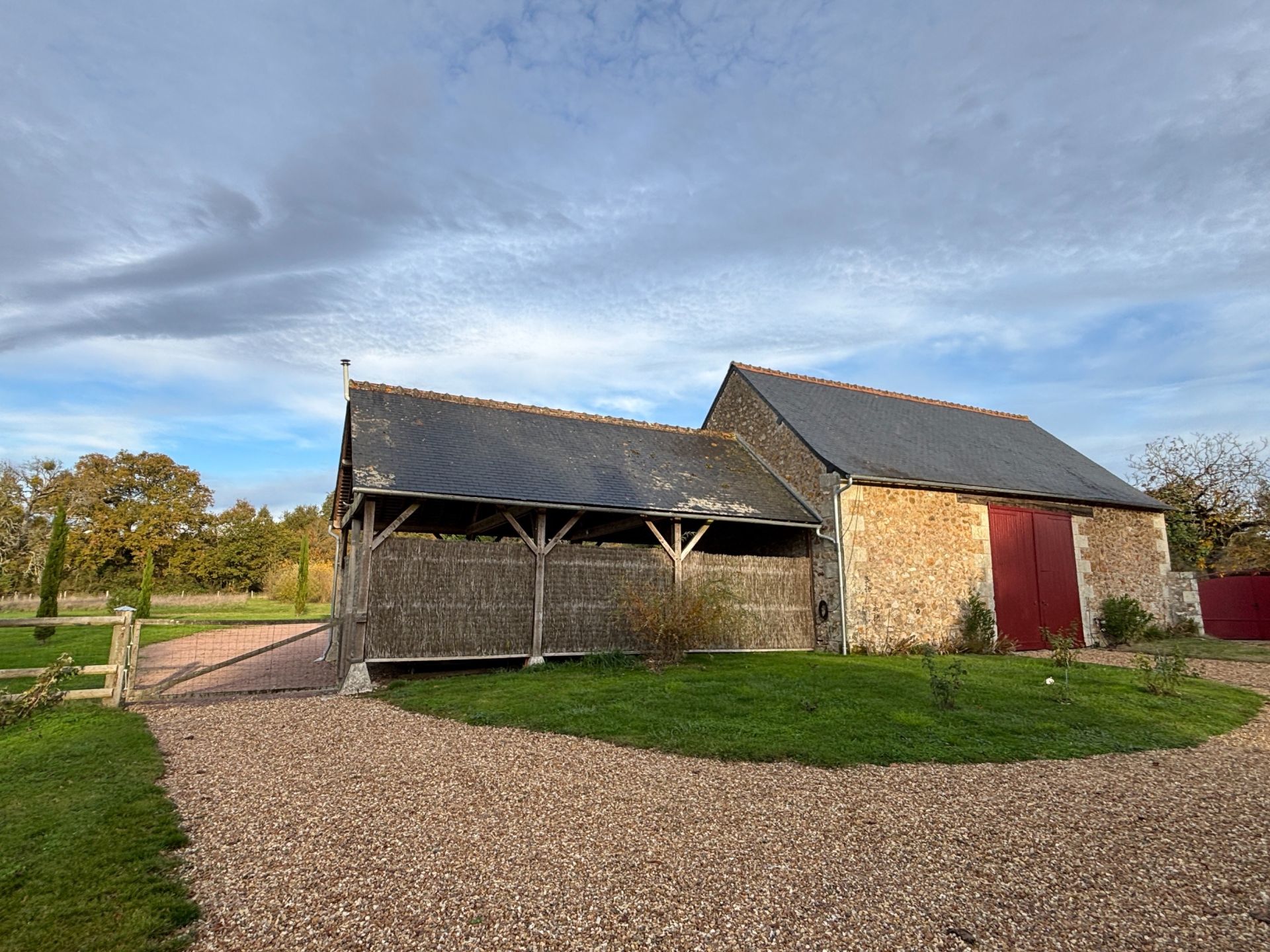 long house 11 Rooms for sale on MAZIERES DE TOURAINE (37130)