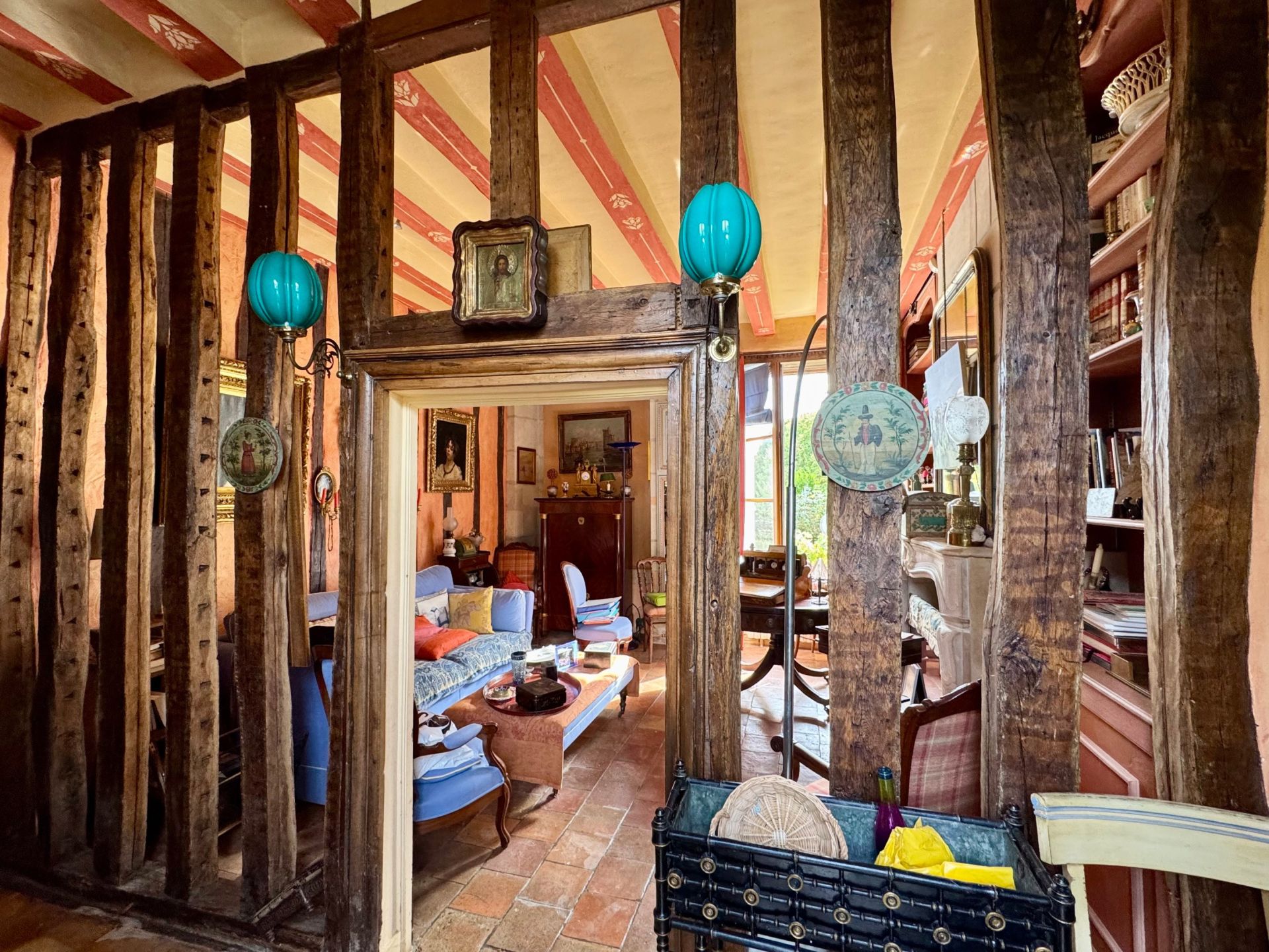 house 11 Rooms for sale on NEUILLE PONT PIERRE (37360)