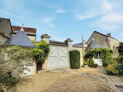 Sale House Neuillé-Pont-Pierre 11 Rooms 261 m²