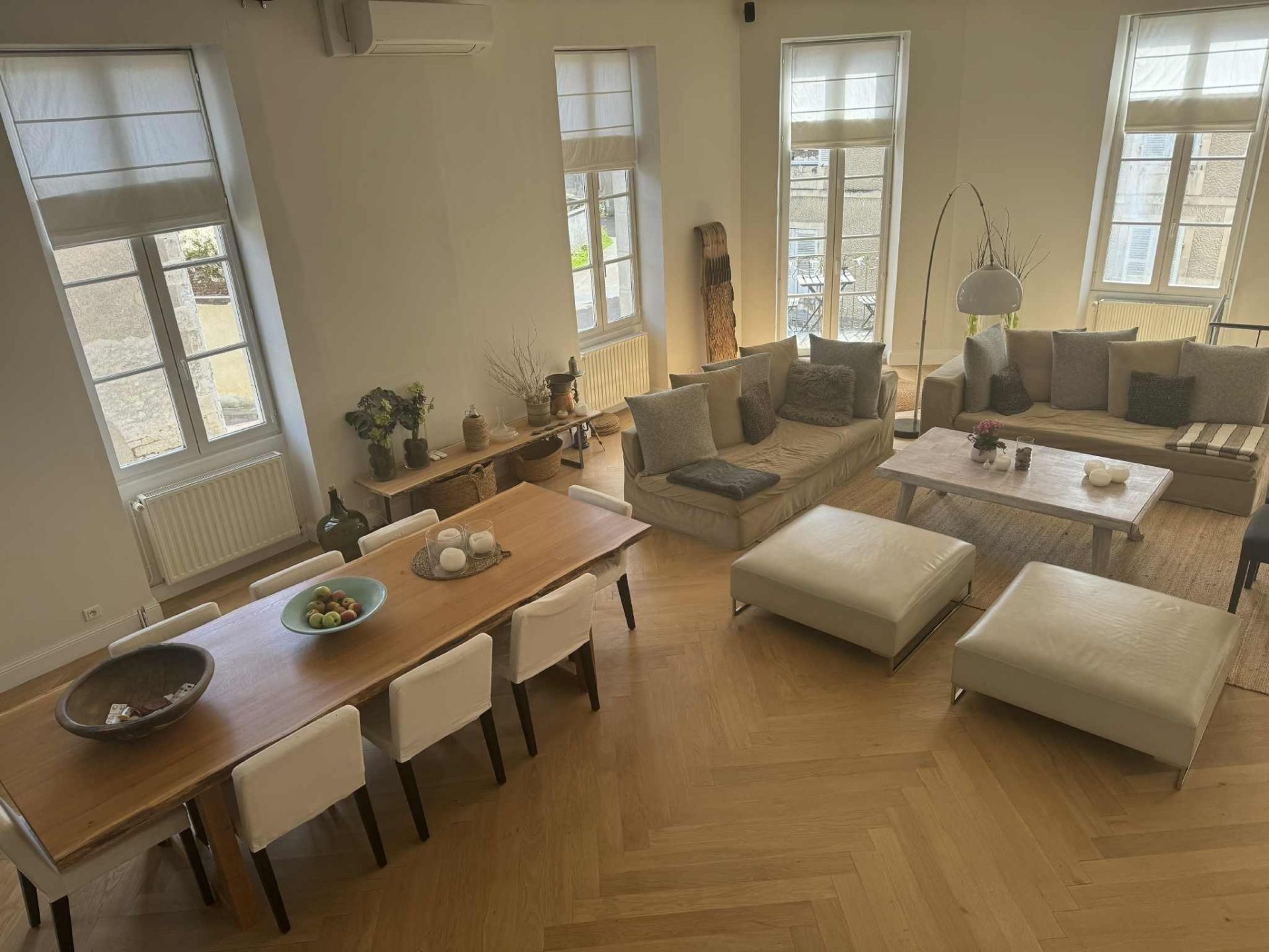 house 5 Rooms for sale on COULANGES LA VINEUSE (89580)