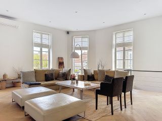 house 5 Rooms for sale on COULANGES LA VINEUSE (89580)