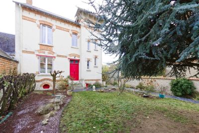 Vente Maison Orléans 8 Pièces 203 m²