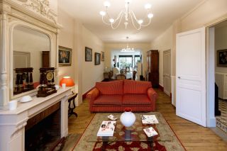 house 8 Rooms for sale on ORLEANS (45100)